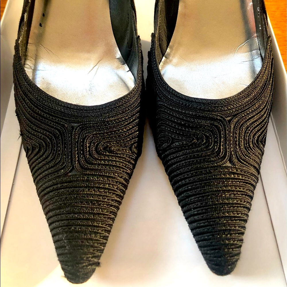 Stuart Weitzman Black Textured Pumps - image 1